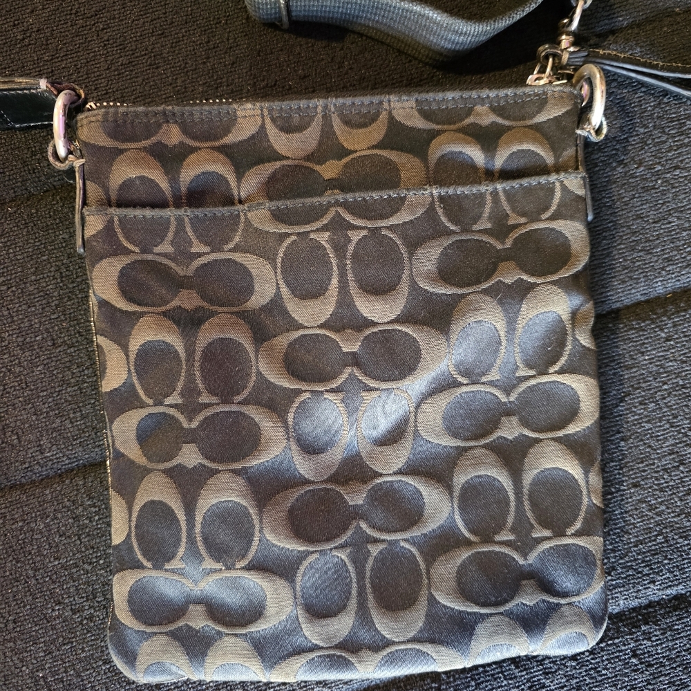 COACH Signature Canvas Crossbody with Turnlock - Picture 3 of 5